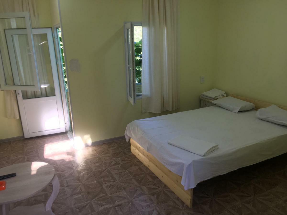 Hotel Texas Tbilisi Exterior photo